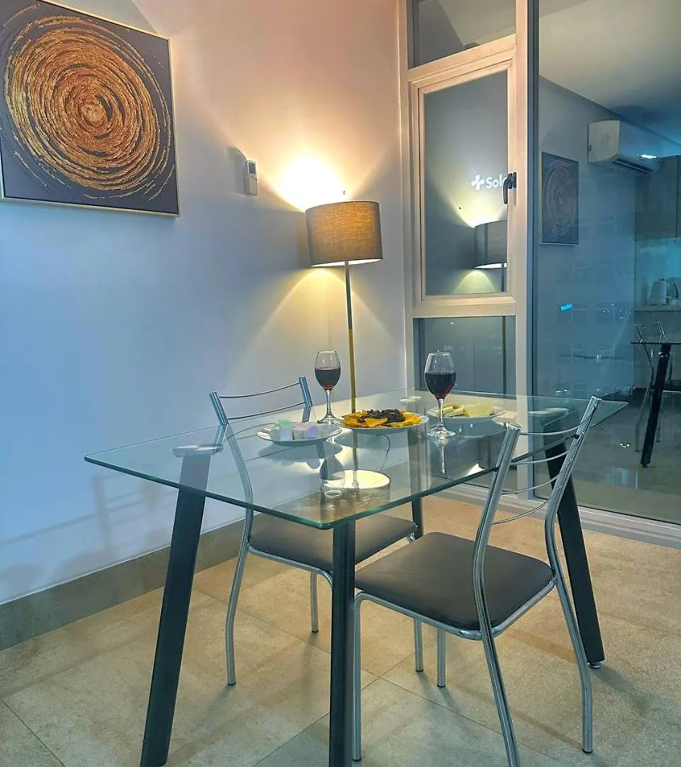 Airbnb Guayaquil, Mall Del Sol, Piso Alto 0*, Guayaquil