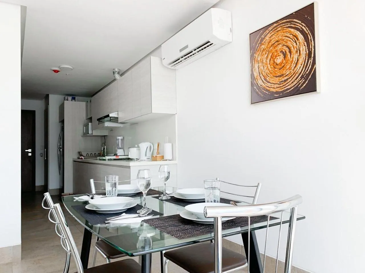 Airbnb Guayaquil, Mall Del Sol, Piso Alto Apartamento