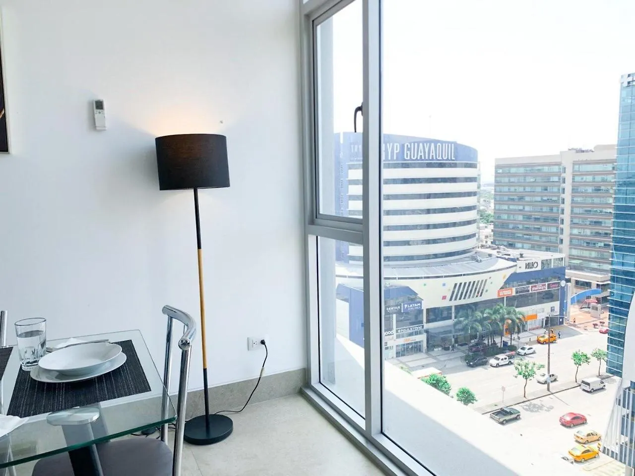 Apartamento Airbnb Guayaquil, Mall Del Sol, Piso Alto