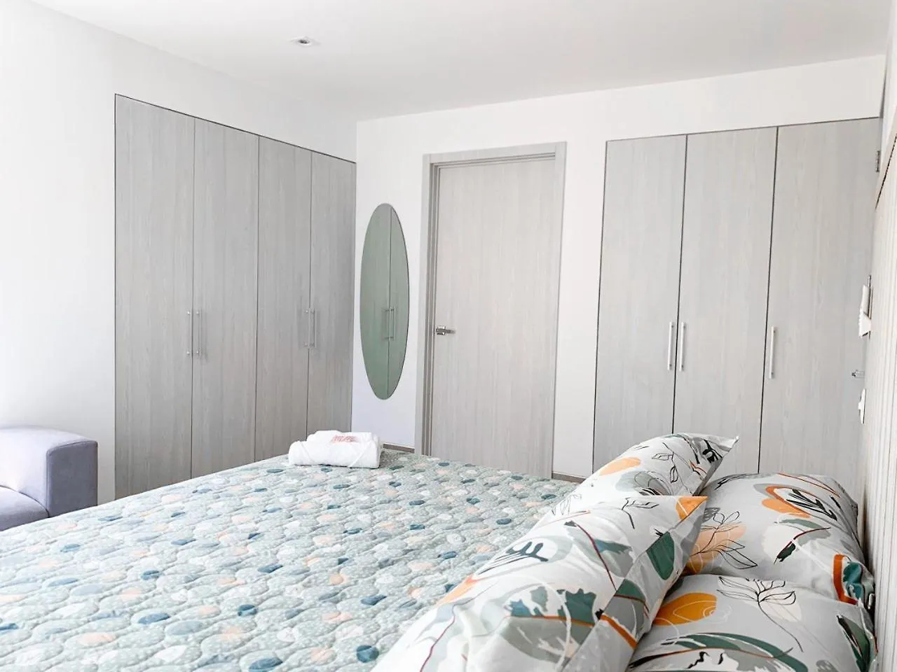 Airbnb Guayaquil, Mall Del Sol, Piso Alto 0*, Guayaquil Ecuador