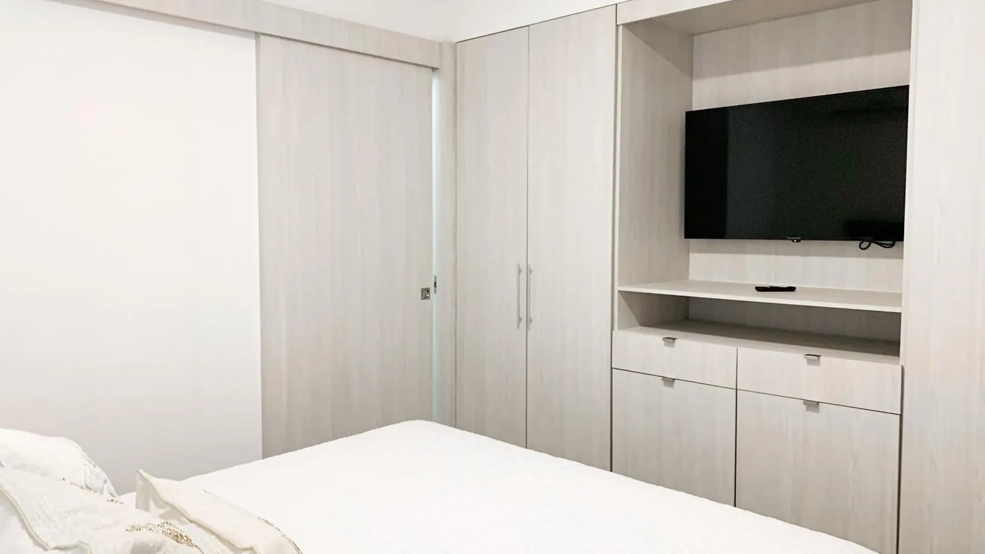 Airbnb Guayaquil, Mall Del Sol, Piso Alto Apartamento Guayaquil