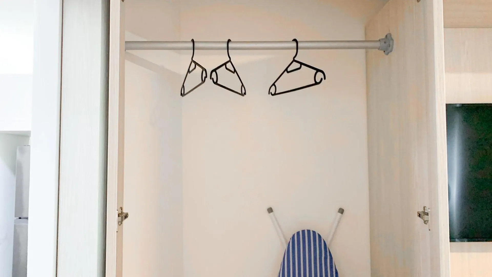 Airbnb Guayaquil, Mall Del Sol, Piso Alto 0*, Guayaquil Ecuador