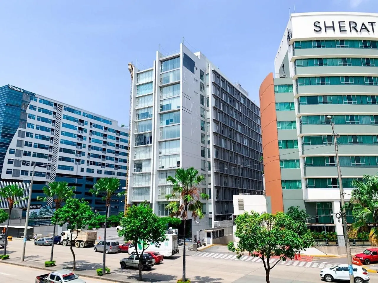Airbnb Guayaquil, Mall Del Sol, Piso Alto 0*, גוויאקיל