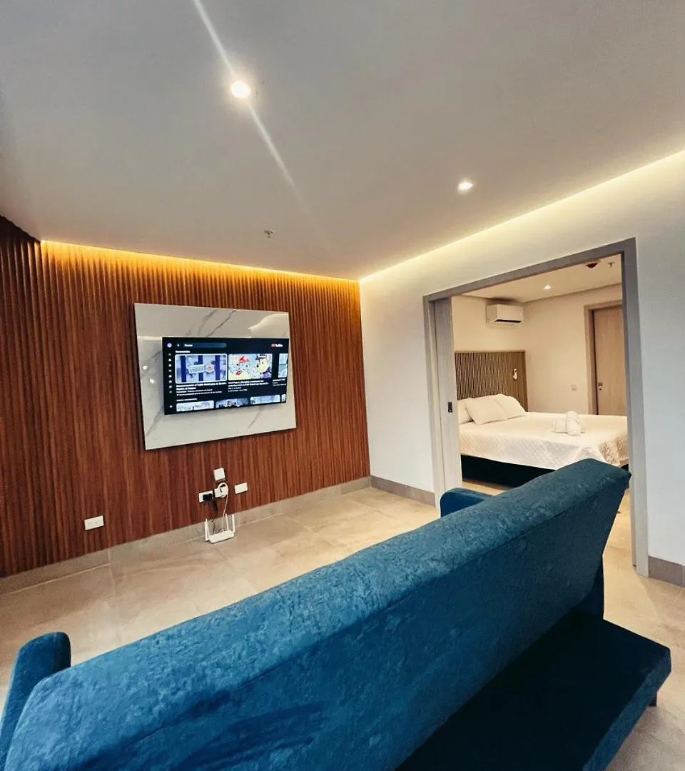 Airbnb Guayaquil, Mall Del Sol, Piso Alto 0*, Guayaquil